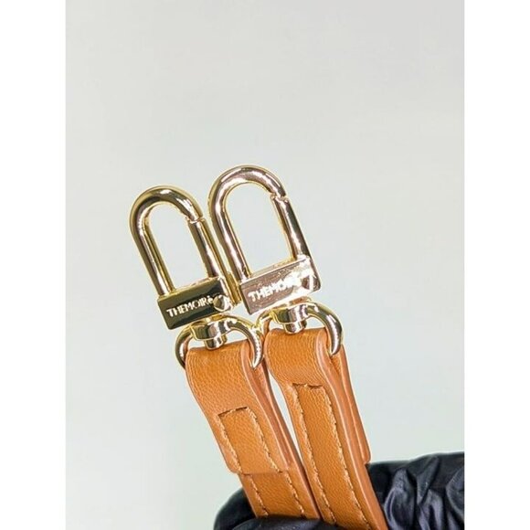 THEMOIRè Tia Women's Flat Toffee Woven Convertible Clutch (MSRP $490) - Picture 9 of 9